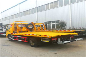 花垣附近拖车救援搭电